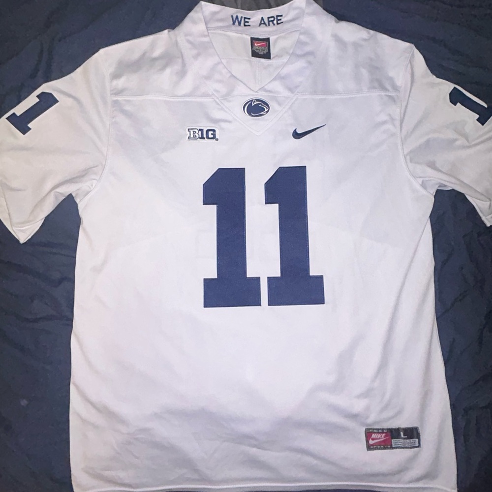 Penn state Jersey and 4 shirt combo size large
